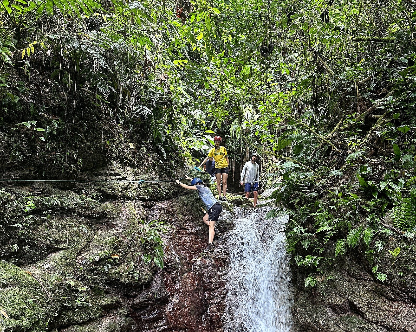 Caveman Ecuador jungle guide